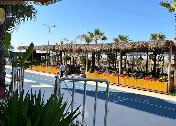 Seafront Amazing Apartment