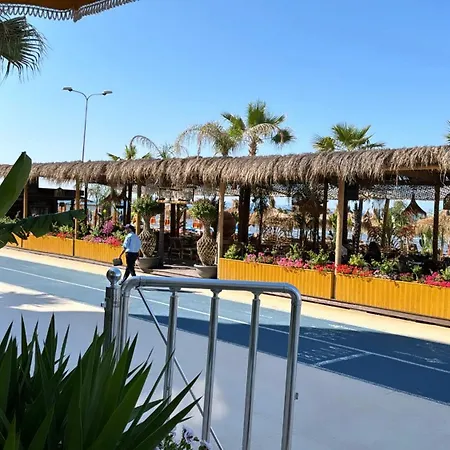 Seafront Amazing Apartment Durres Exterior photo