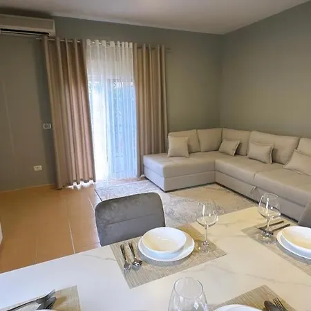 Seafront Amazing Apartment Durres Exterior photo